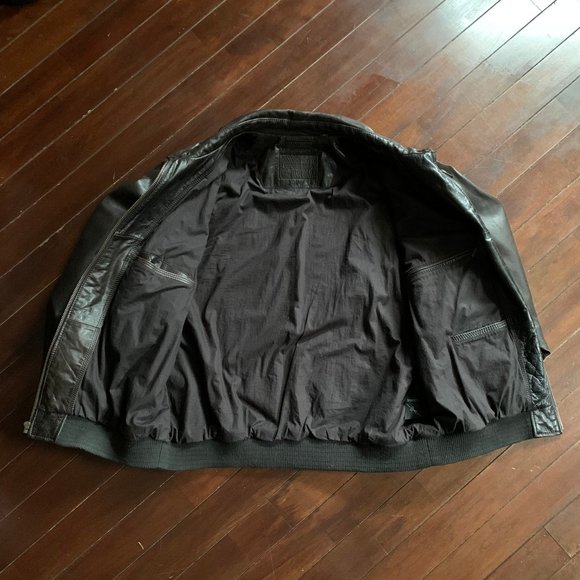 Roundtree & Yorke Leather Bomber Jacket, New! - Picture 7 of 7